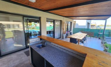 Casa en Ibarlucea Barrio Privado