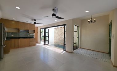 CASA EN VENTA, ESTILO COLONIAL, ENTREGA INMEDIATA, CONKAL