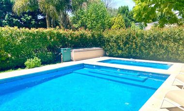 Casa de 5 dormitorios en Venta Ayres de Pilar