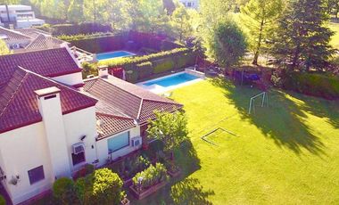 Casa de 5 dormitorios en Venta Ayres de Pilar