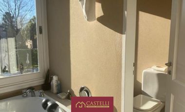 Casa de 5 dormitorios en Venta Ayres de Pilar