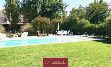 Casa de 5 dormitorios en Venta Ayres de Pilar