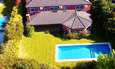 Casa de 5 dormitorios en Venta Ayres de Pilar