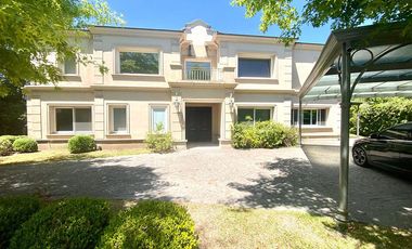 Casa de 5 dormitorios en Venta Ayres de Pilar