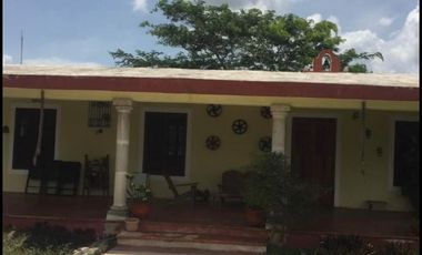 CASA TIPO HACIENDA  CON TERRENO