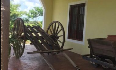 CASA TIPO HACIENDA  CON TERRENO