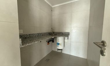 Alquiler Oficina AAA · 250m2 · Parque Las Heras 2 cocheras