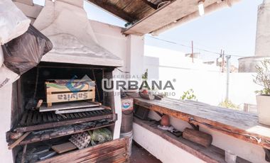 PH de 3 ambientes muy amplio en  Remedios De Escalada