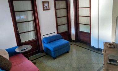 PH de 3 ambientes muy amplio en  Remedios De Escalada