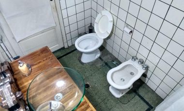 PH de 3 ambientes muy amplio en  Remedios De Escalada