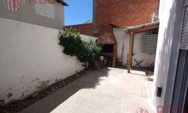 Vende Duplex 3 dormitorios  Barrio Santa Genoveva - Neuquén