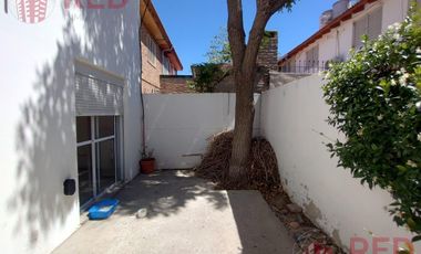 Vende Duplex 3 dormitorios  Barrio Santa Genoveva - Neuquén