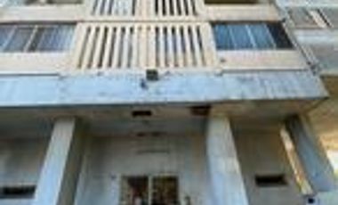 3 amb fte al FCGR, al centro Comercial y a mts de la Avda. Yrigoyen y del Super COTO!!