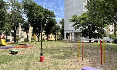 3 amb fte al FCGR, al centro Comercial y a mts de la Avda. Yrigoyen y del Super COTO!!