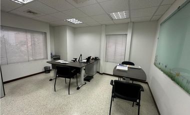 OFICINAS EN VENTA  PISO EDIF. TEMPO II - PARQUE DE LAS PALMAS