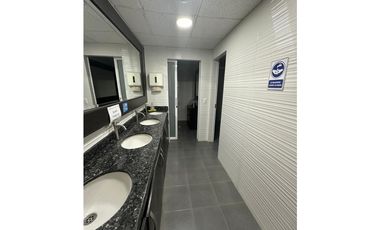 OFICINAS EN VENTA  PISO EDIF. TEMPO II - PARQUE DE LAS PALMAS