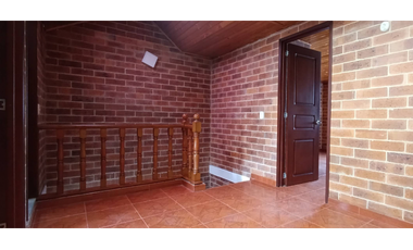 Funza Amplia Casa Super Bien Ubicada e Iluminada