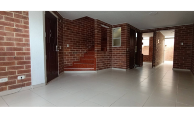 Funza Amplia Casa Super Bien Ubicada e Iluminada