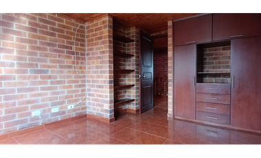 Funza Amplia Casa Super Bien Ubicada e Iluminada