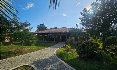 Venta de Finca - Casa Campestre en municipio de Rozo