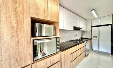 Apartamento cerca al tesoro para la renta amoblada, piso 18