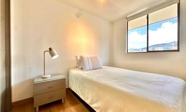 Apartamento cerca al tesoro para la renta amoblada, piso 18