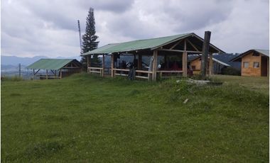 🌿 Finca Turística en Venta – Autopista del Café (Armenia – Pereira)