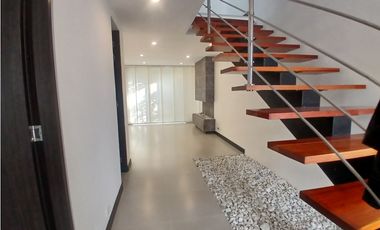 Casa en La Florida, Villamaría – 4 habitaciones, zona residencial