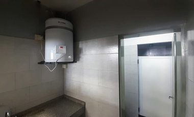 Oportunidad galpón /deposito comercial / tres oficinas a metros de Au del Oeste y puente Derqui.