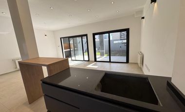 VENTA| DEPARTAMENTO 3 dormitorios en RINCONES DE MANANTIALES