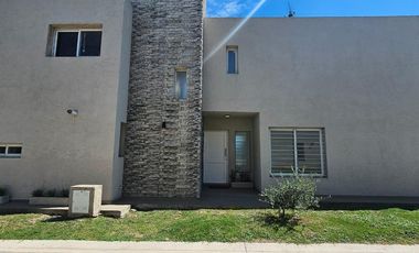 Alquiler Housing Villa Warcalde 3dor Pileta