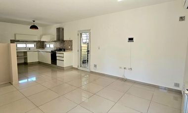 Alquiler Housing Villa Warcalde 3dor Pileta