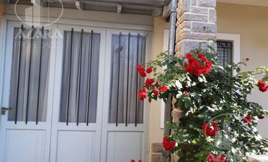 HOSTAL  HABITACION CON BAÑO  PRIVADO  EN PLANTA  BAJA