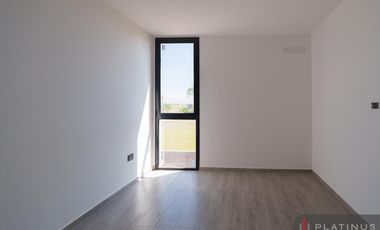 Casa en Venta de 3 Dormitorios - Cuesta de Manantiales