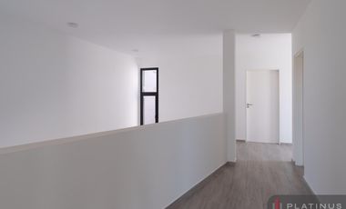 Casa en Venta de 3 Dormitorios - Cuesta de Manantiales