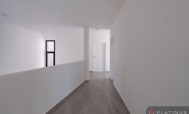 Casa en Venta de 3 Dormitorios - Cuesta de Manantiales