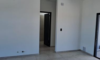 Duplex en Alquiler en Manantiales. 2 dormitorios en PB