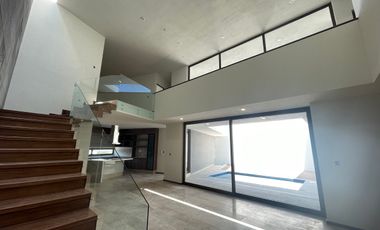 Espectacular Casa en venta La Loma Golf con alberca