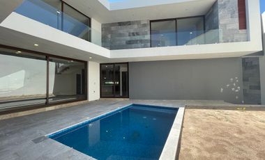 Espectacular Casa en venta La Loma Golf con alberca