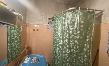 Casa en Arturo SeguI sobre un lote de 2990 mt2