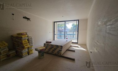 DEPARTAMENTO TIPO CASA CON TERRAZA PROPIA - SAN ISIDRO - Av. del Libertador 15300