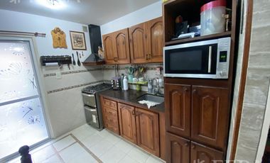 Venta de PH 3 ambientes con cochera en La Plata
