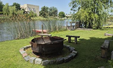 Casa en venta a la laguna, Barrio San Benito, Villanueva