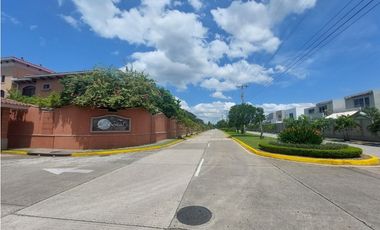 CASA EN VENTA EL DORAL COSTA SUR