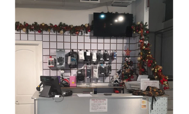 24 DE DICIEMBRE / MEGA MALL / 72M / ESPACIO AMPLIO / BODEGA / OFICINA