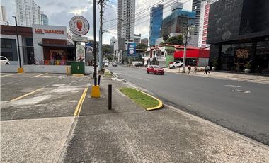 CALLE 50 / GALERIA 50 / 289M / 2 NIVEL / DIVISION / SOBRE VIA