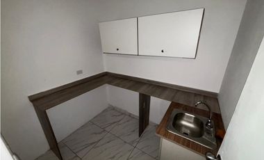 CALLE 50 / GALERIA 50 / 289M / 2 NIVEL / DIVISION / SOBRE VIA
