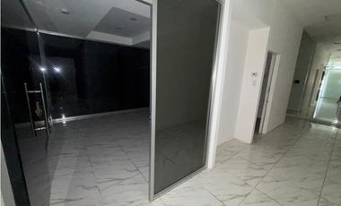 CALLE 50 / GALERIA 50 / 289M / 2 NIVEL / DIVISION / SOBRE VIA