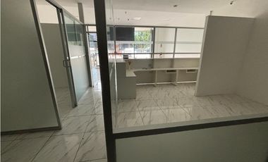 CALLE 50 / GALERIA 50 / 289M / 2 NIVEL / DIVISION / SOBRE VIA