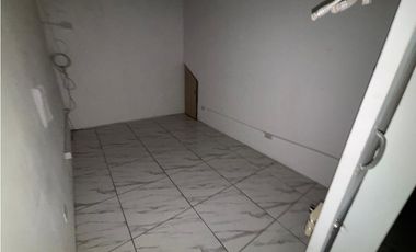 CALLE 50 / GALERIA 50 / 289M / 2 NIVEL / DIVISION / SOBRE VIA